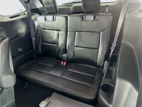 Used 2023 Ford Explorer XLT w/ Equipment Group 202A image 12