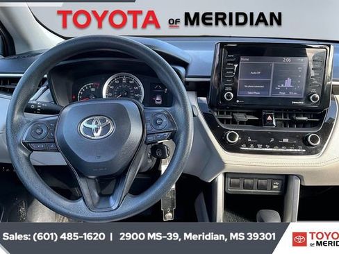 Used 2022 Toyota Corolla Cross L image 5