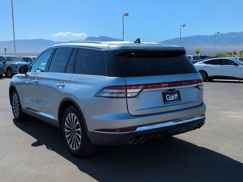 Used 2023 Lincoln Aviator Reserve w/ Equipment Group 201A RWD image 6