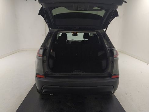 Used 2021 Jeep Cherokee Latitude AWD/4WD image 29