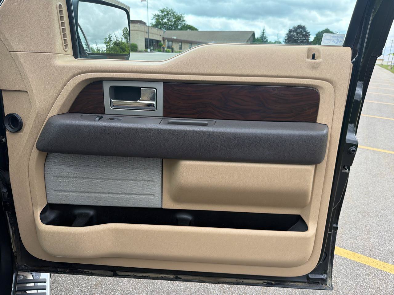 Used 2012 Ford F150 Lariat w/ Lariat Chrome Pkg AWD/4WD image 18