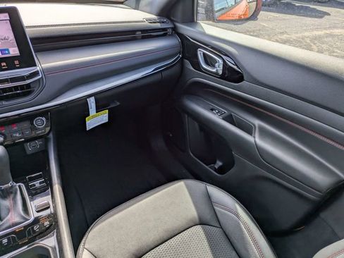 New 2026 Jeep Compass Trailhawk w/ Sun, Sound & Navigation Group image 18