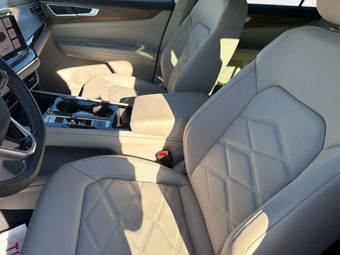 New 2026 Volkswagen Atlas SE image 21