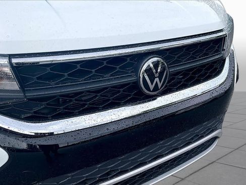 Used 2023 Volkswagen Taos S FWD image 32