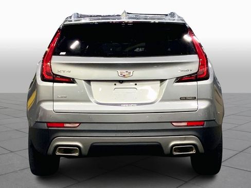 Used 2023 Cadillac XT4 Premium Luxury image 4