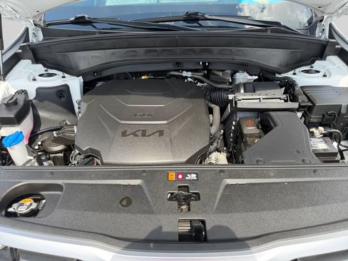 Used 2024 Kia Telluride S w/ S Sunroof Package FWD image 19