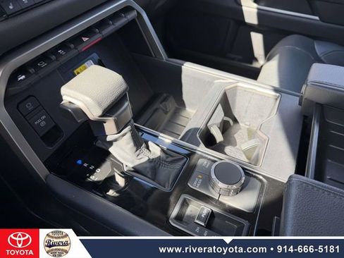 Used 2023 Toyota Tundra Limited image 22