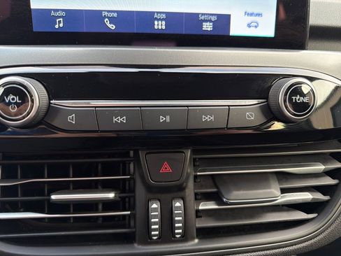 Used 2025 Ford Escape Active image 31