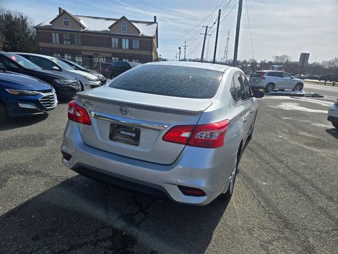 Used 2017 Nissan Sentra S w/ S Style Package FWD image 9