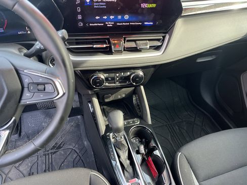 Used 2026 Chevrolet TrailBlazer LT w/ Convenience Package image 23