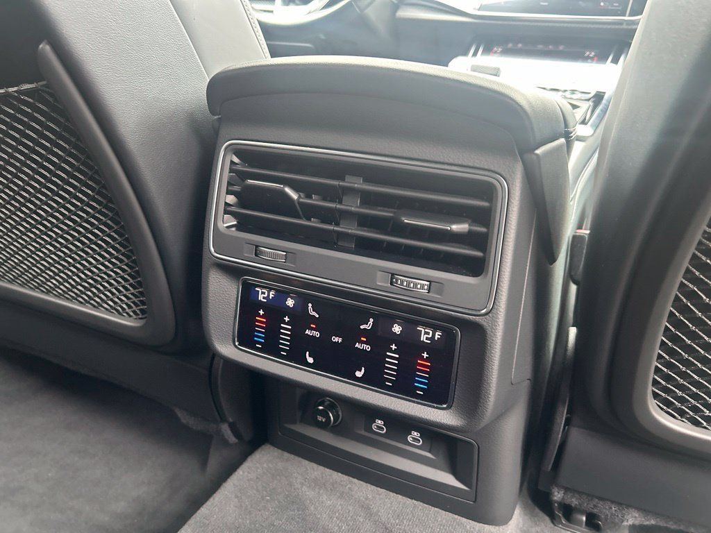 Certified 2024 Audi SQ8 Prestige AWD/4WD image 11