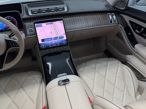 Used 2024 Mercedes-Benz Maybach S 680 4MATIC image 38