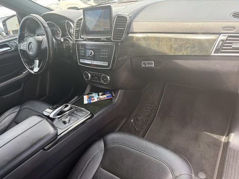 Used 2017 Mercedes-Benz GLS 450 4MATIC image 17