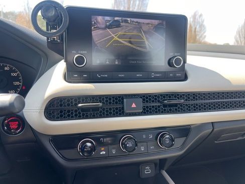 Certified 2024 Honda HR-V LX image 17