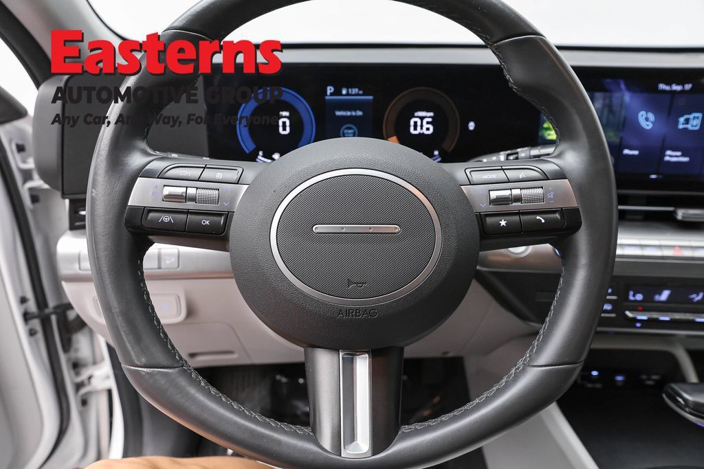 Used 2024 Hyundai Kona SEL FWD image 10