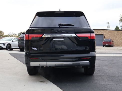 Used 2024 Toyota Sequoia Limited image 7