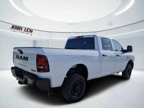 New 2026 RAM 2500 Tradesman AWD/4WD image 3