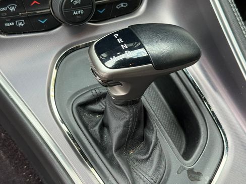 Used 2019 Dodge Challenger SRT Hellcat w/ Driver Convenience Group RWD image 7