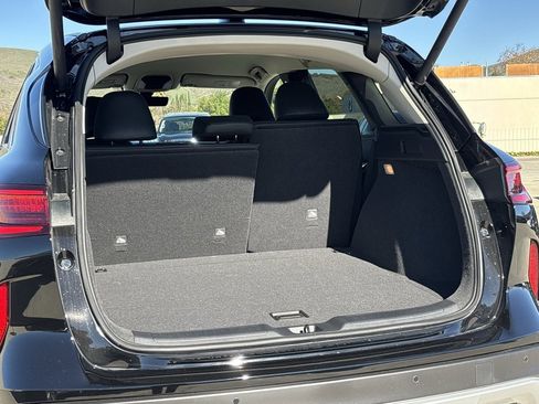 New 2025 INFINITI QX50 Pure image 23