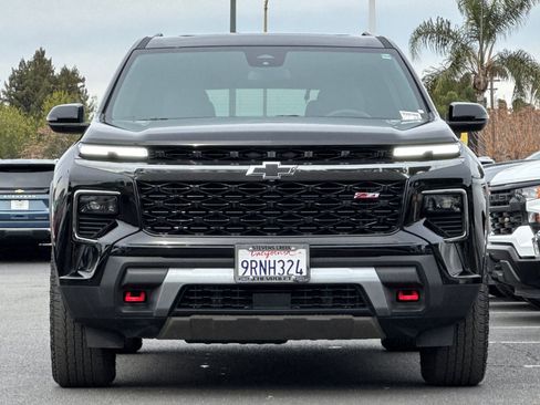 Used 2025 Chevrolet Traverse Z71 image 10