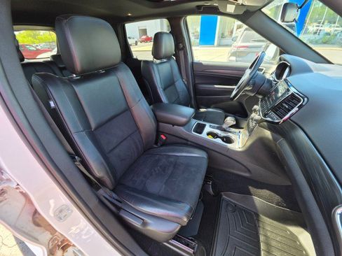 Used 2021 Jeep Grand Cherokee Laredo X AWD/4WD image 12