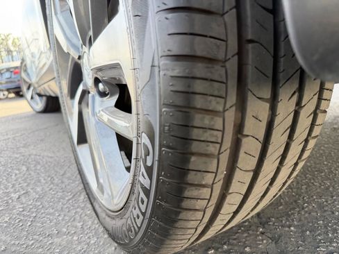 Used 2018 Hyundai Kona Limited image 46