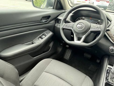 New 2026 Nissan Altima 2.5 SV FWD image 31