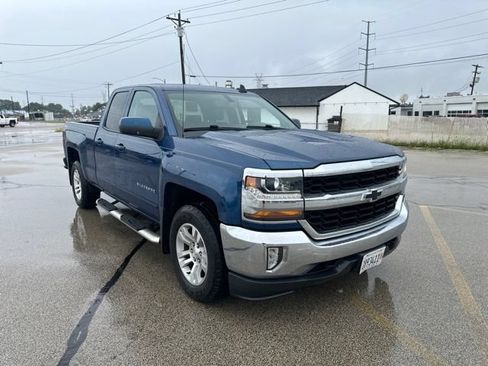 Used 2017 Chevrolet Silverado 1500 LT w/ All Star Edition AWD/4WD image 5