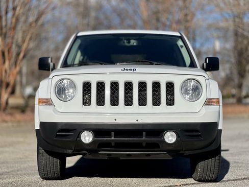 Used 2017 Jeep Patriot Latitude image 41
