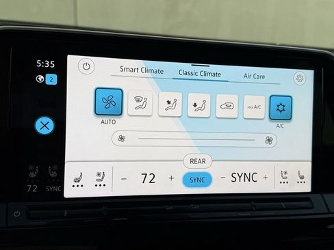 Used 2025 Volkswagen Atlas SEL image 10