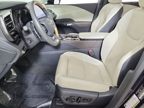 Used 2024 Lexus RX 350 FWD w/ Convenience Package image 19
