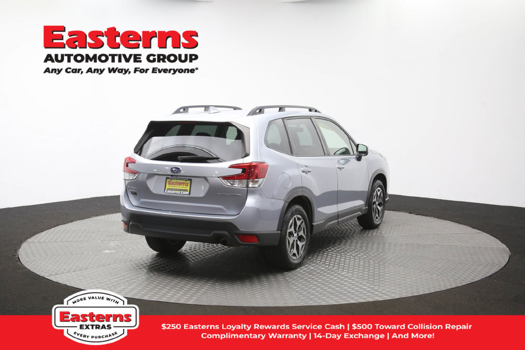Used 2022 Subaru Forester Premium AWD/4WD image 44