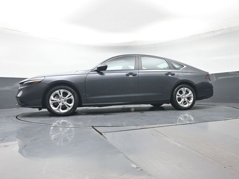 Certified 2023 Honda Accord LX image 28