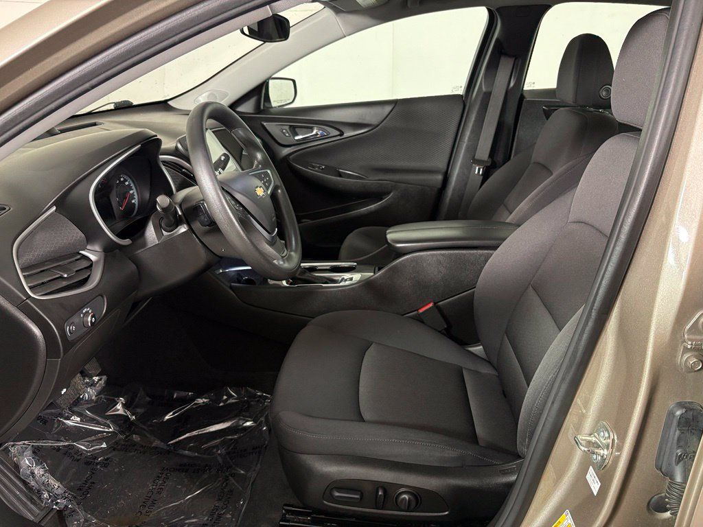 Certified 2023 Chevrolet Malibu LT FWD image 18