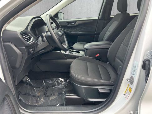 Used 2025 Ford Escape Active AWD/4WD image 11