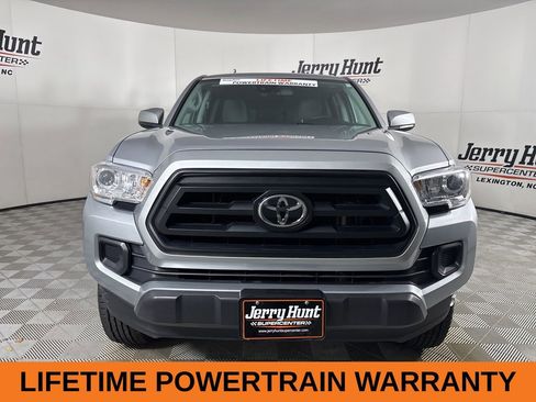 Used 2023 Toyota Tacoma SR image 3
