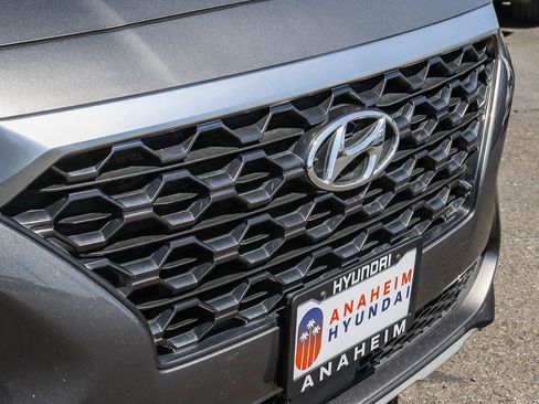 Used 2019 Hyundai Santa Fe SE AWD/4WD image 6