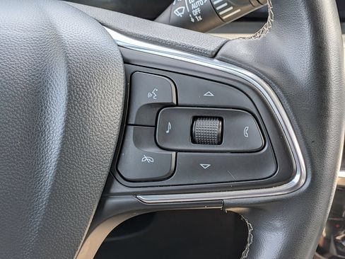 Used 2024 Buick Encore GX Avenir w/ Avenir Technology Package FWD image 20