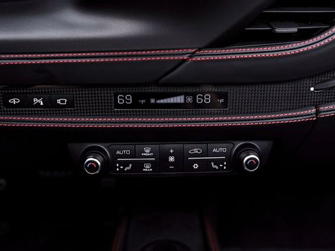 Used 2022 Ferrari F8 Tributo RWD image 87