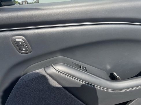 Used 2021 Ford Mustang Mach-E Premium image 16