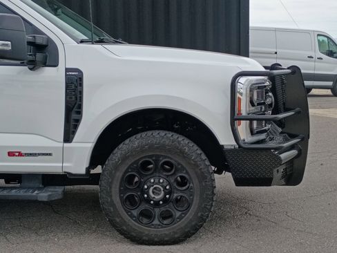 Used 2024 Ford F350 Lariat w/ Lariat Ultimate Package AWD/4WD image 4