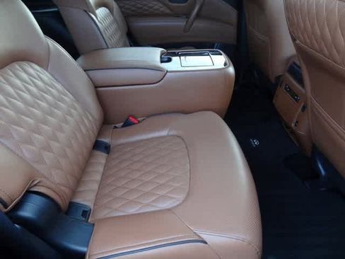Used 2024 INFINITI QX80 Sensory image 14
