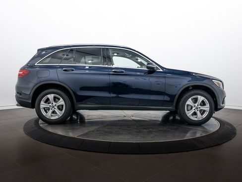 Used 2018 Mercedes-Benz GLC 300 4MATIC image 8