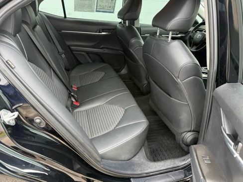 Used 2024 Toyota Camry SE FWD image 9