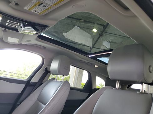 Used 2025 Land Rover Range Rover Velar Dynamic SE image 20