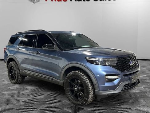 Used 2020 Ford Explorer ST w/ Premium Technology Package AWD/4WD image 3