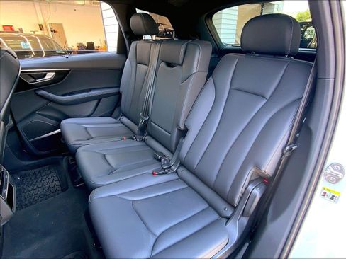 Certified 2025 Audi Q7 3.0T Premium Plus w/ Premium Plus Package AWD/4WD image 19