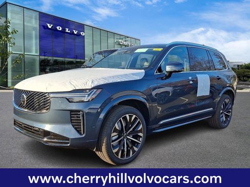 New 2026 Volvo XC90 B5 Plus image 2