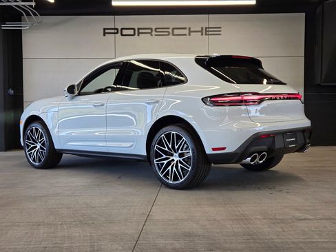 New 2026 Porsche Macan AWD/4WD image 3