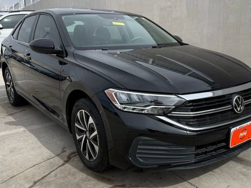 Used 2023 Volkswagen Jetta S FWD image 3